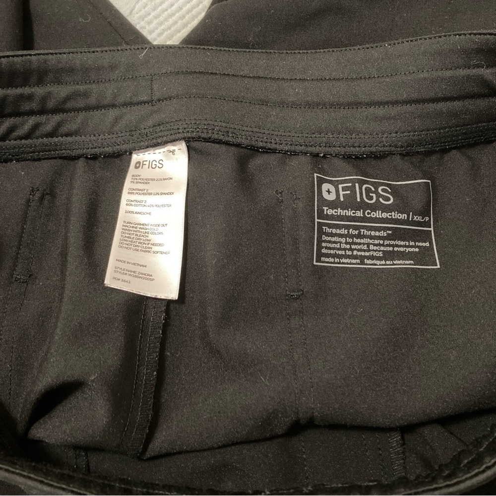 Figs Black Jogger Scrub Pants - Picture 6 of 16